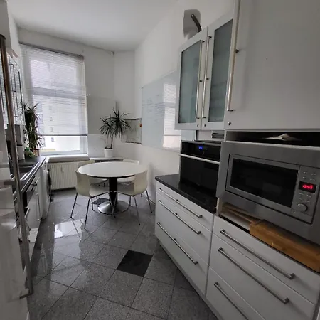 Cosy And Flat With Piano Apartment
